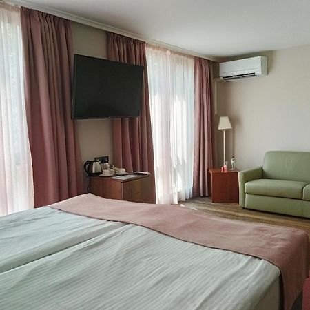 Hugo Hotel Varna Extérieur photo