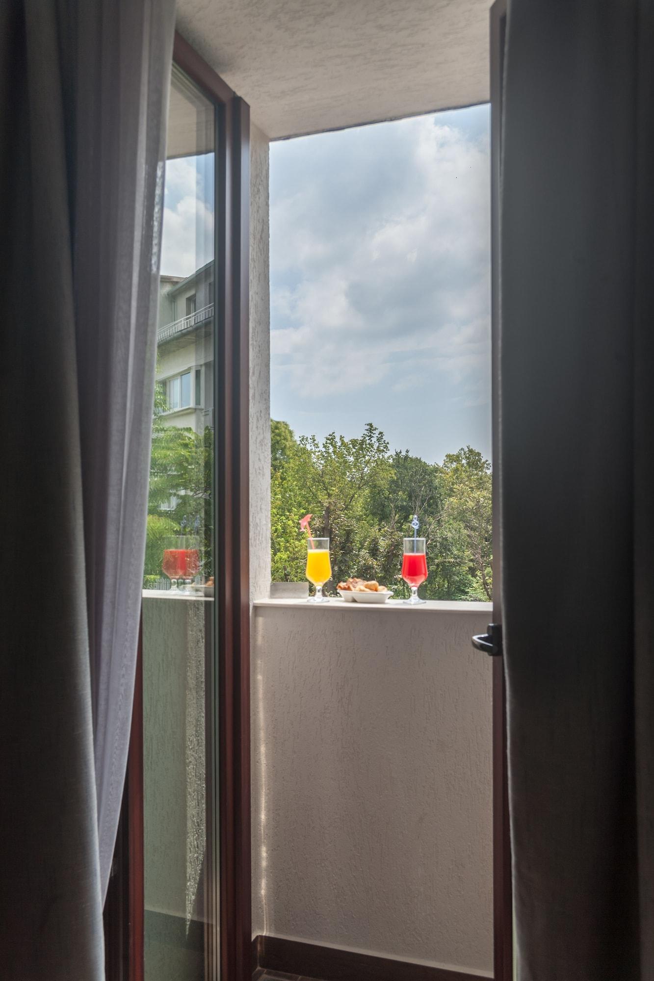 Hugo Hotel Varna Extérieur photo