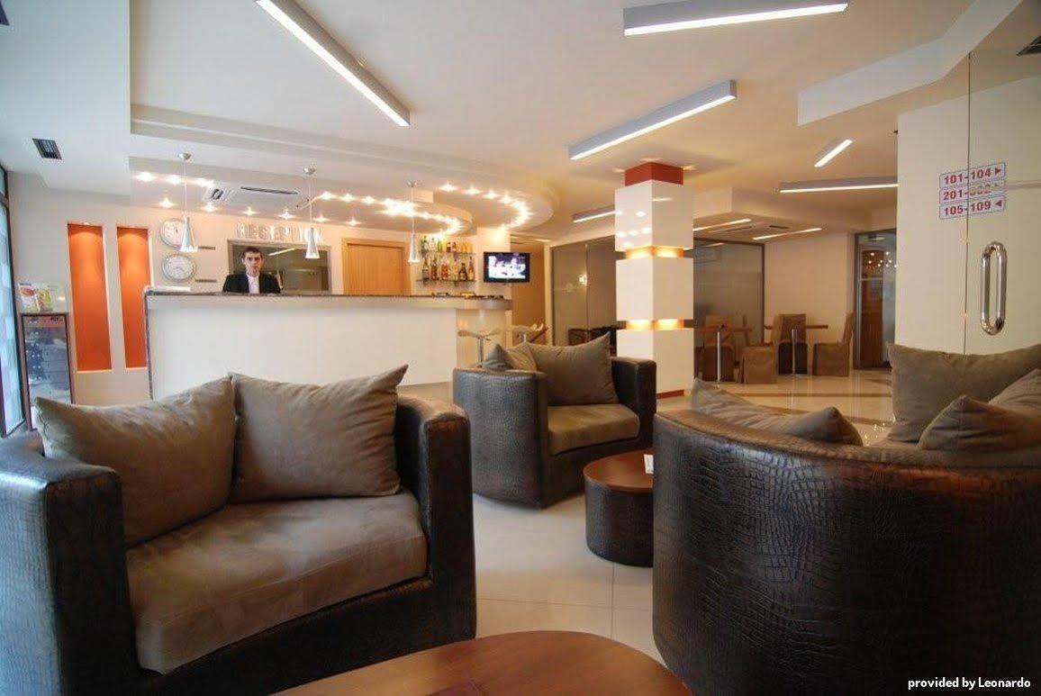 Hugo Hotel Varna Extérieur photo