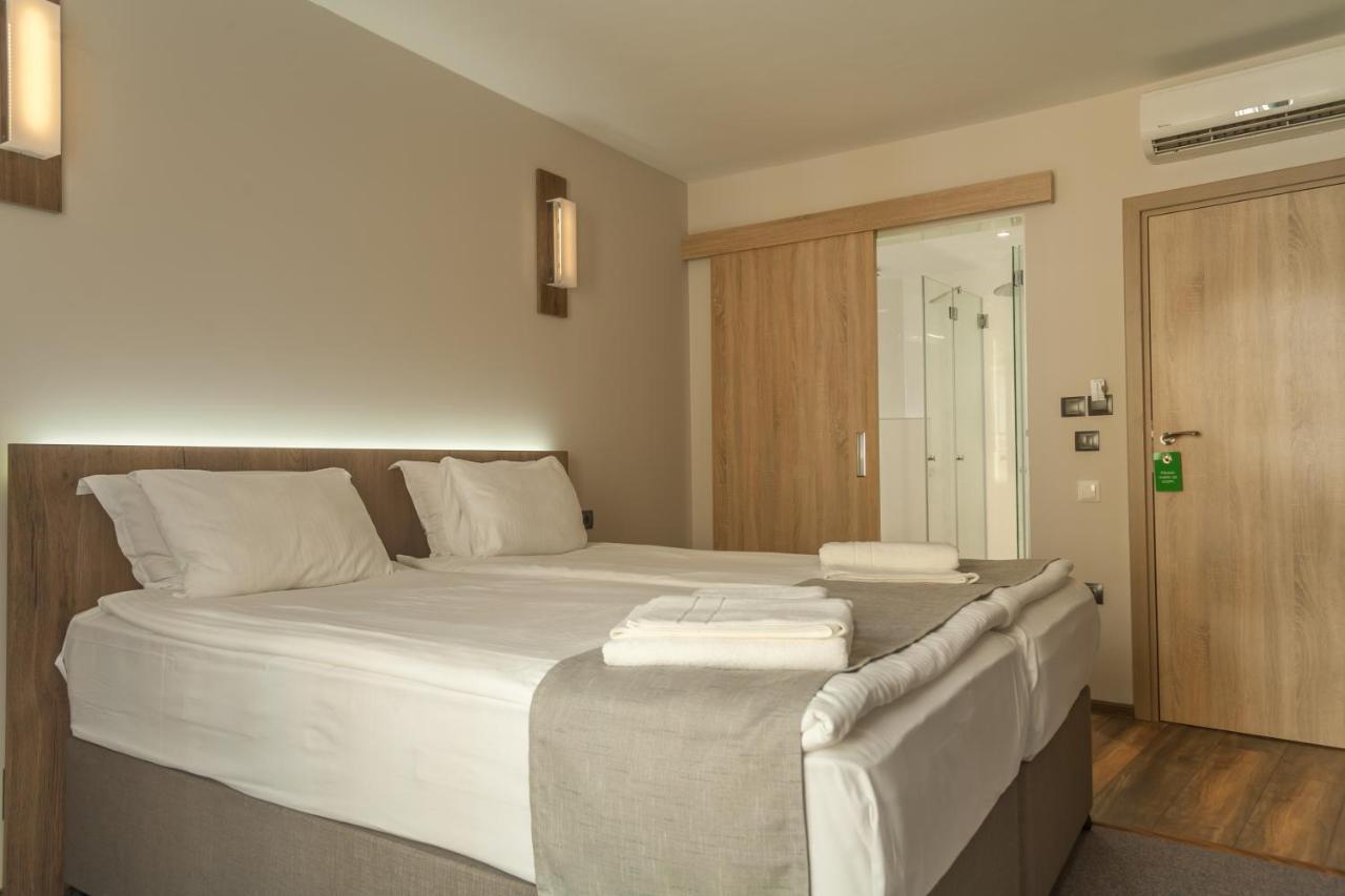Hugo Hotel Varna Extérieur photo