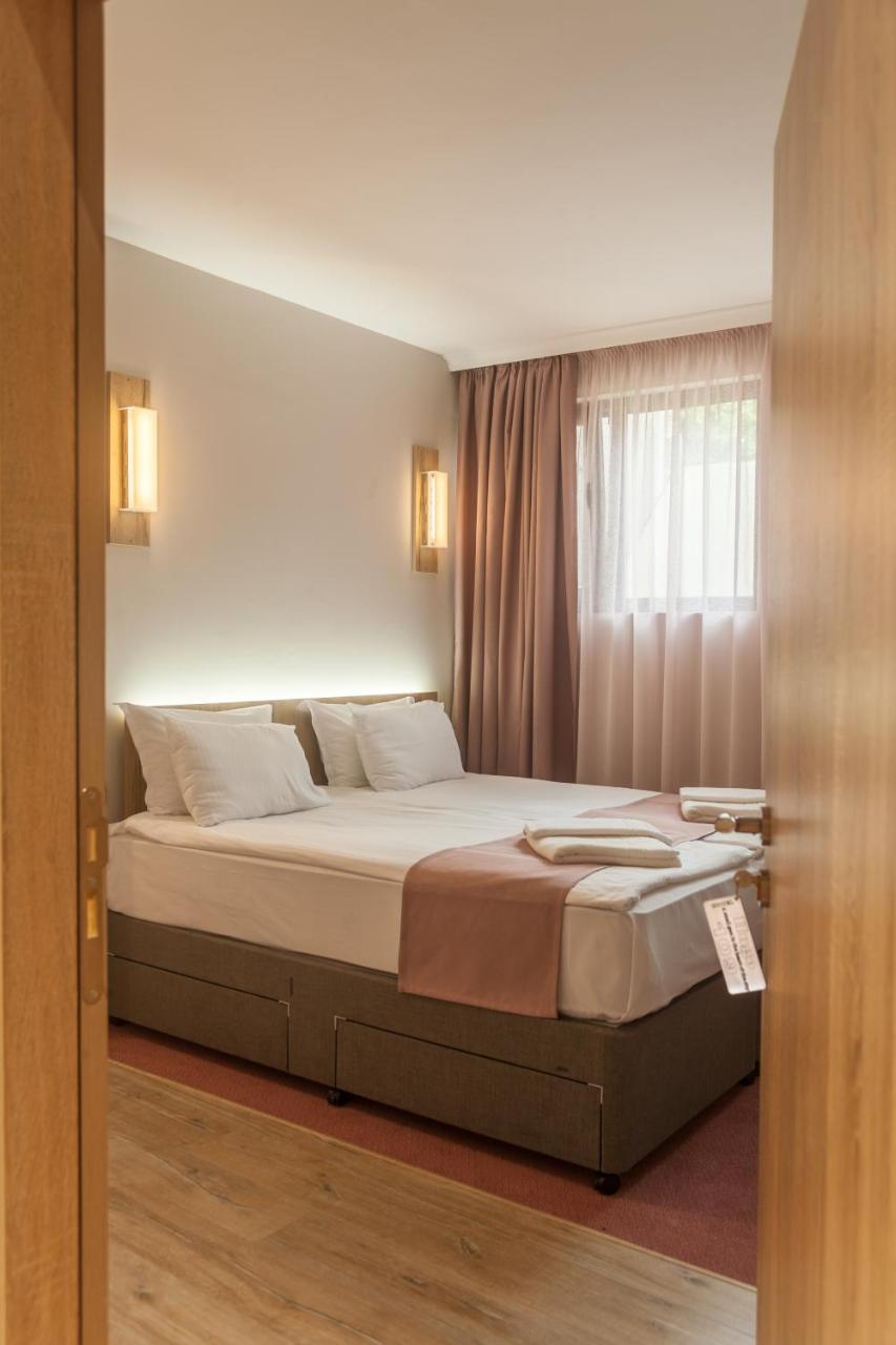 Hugo Hotel Varna Extérieur photo