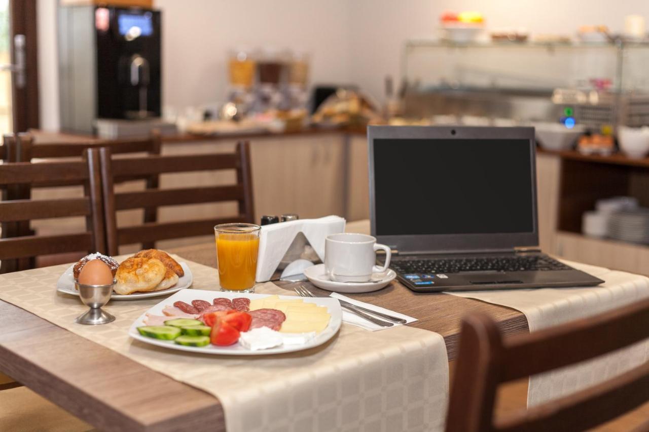 Hugo Hotel Varna Extérieur photo